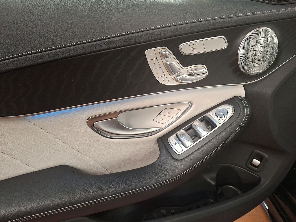 Thumbnail: 2017 Mercedes-Benz C-Class - 15