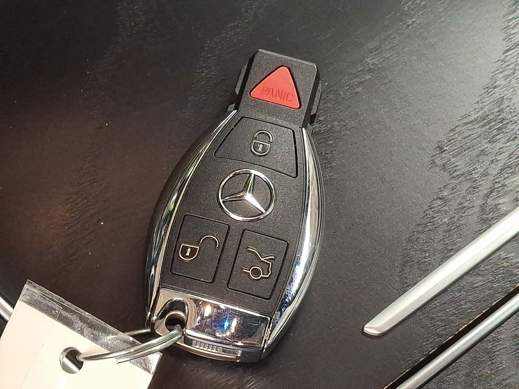 Thumbnail: 2017 Mercedes-Benz C-Class - 11