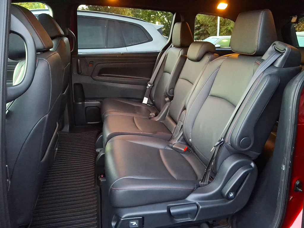 Thumbnail: 2023 Honda Odyssey - 7