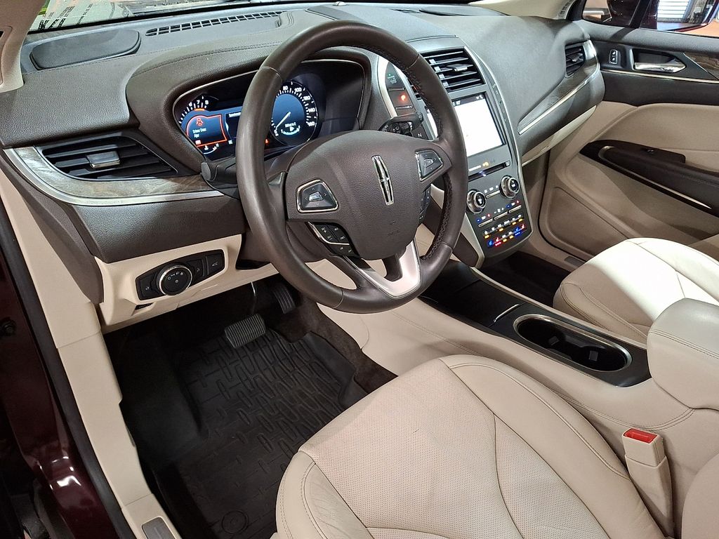 Thumbnail: 2018 Lincoln MKC - 2