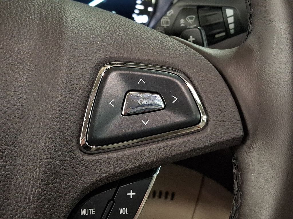Thumbnail: 2018 Lincoln MKC - 22