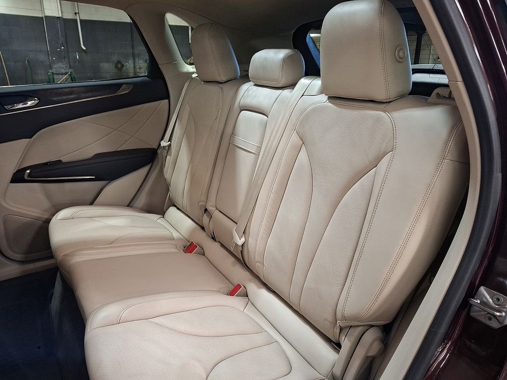Thumbnail: 2018 Lincoln MKC - 7