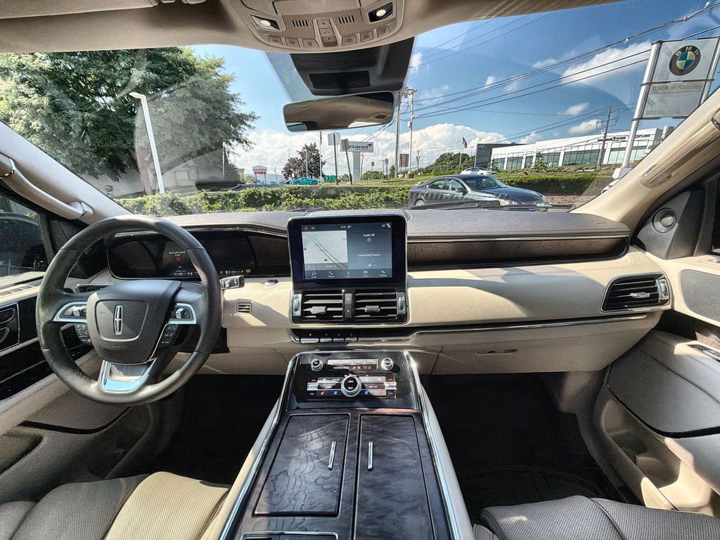 Thumbnail: 2019 Lincoln Navigator - 2