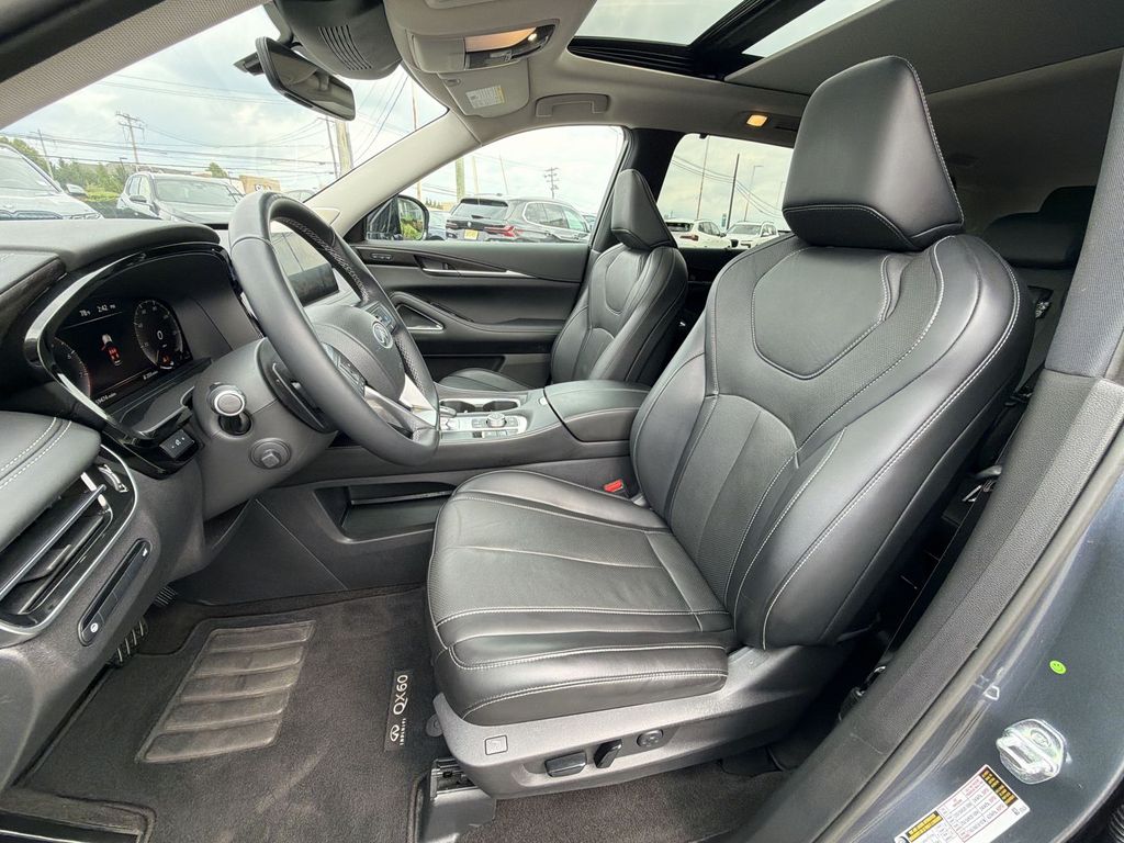 Thumbnail: 2023 INFINITI QX60 - 12