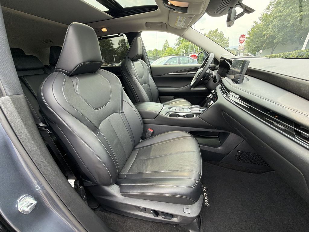 Thumbnail: 2023 INFINITI QX60 - 29