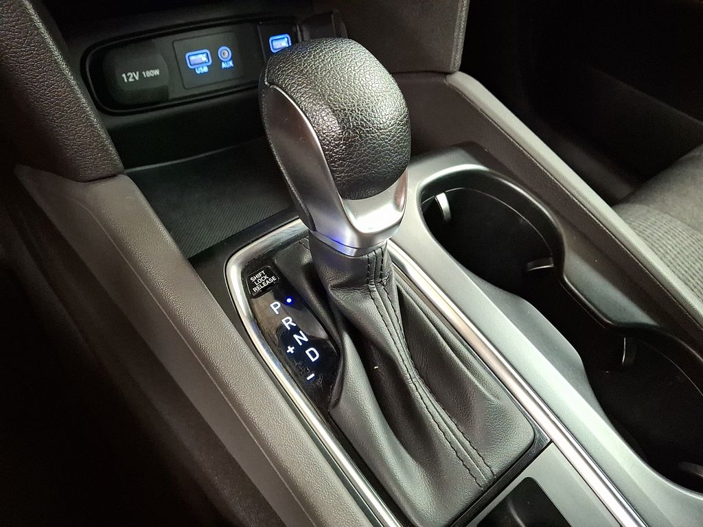 Thumbnail: 2020 Hyundai Santa Fe - 9
