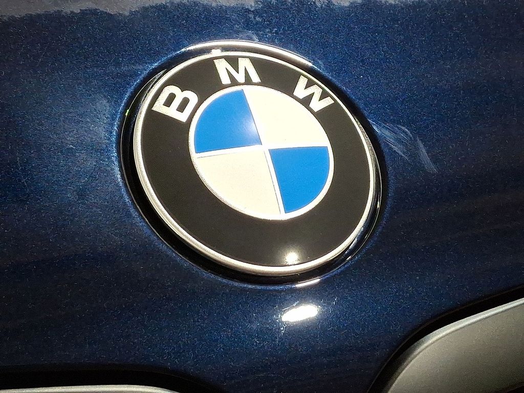 Thumbnail: 2026 BMW X7 - 7