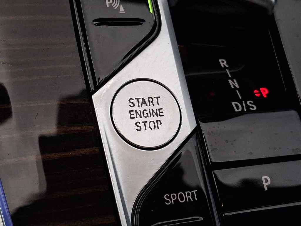 Thumbnail: 2023 BMW X7 - 22