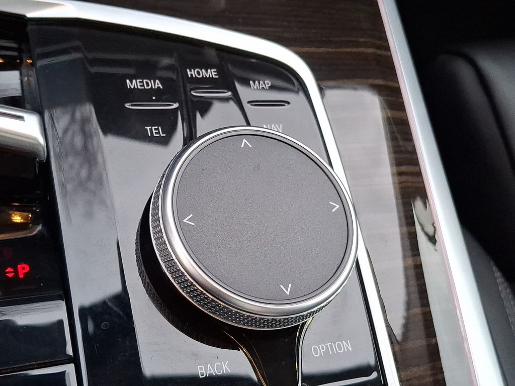 Thumbnail: 2023 BMW X7 - 24