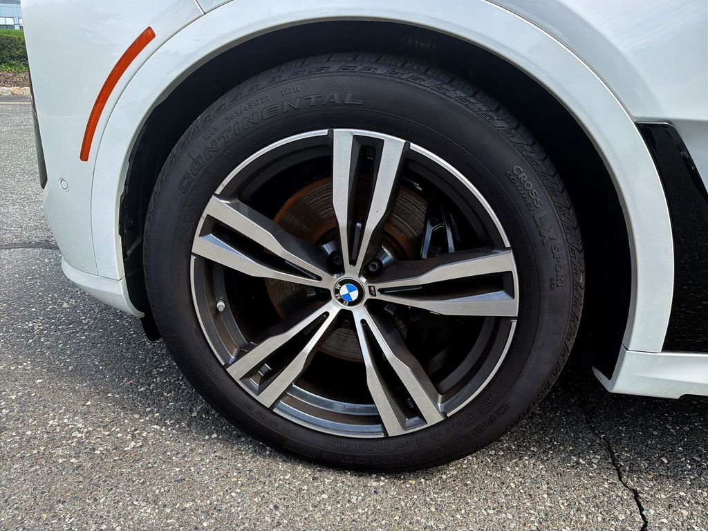 Thumbnail: 2024 BMW X7 - 8
