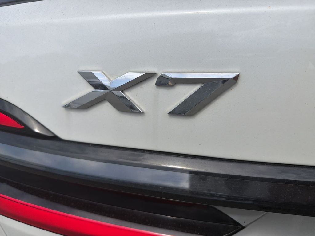 Thumbnail: 2024 BMW X7 - 7