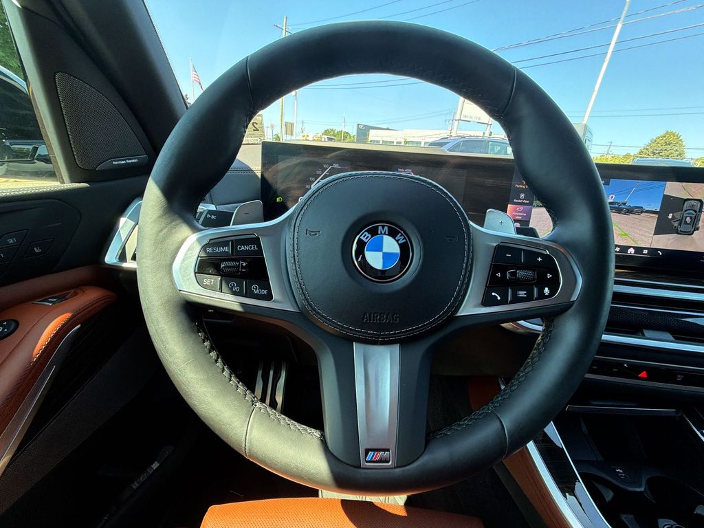 Thumbnail: 2024 BMW X5 - 14