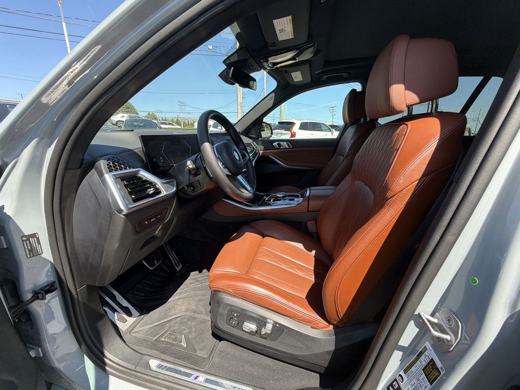 Thumbnail: 2024 BMW X5 - 13