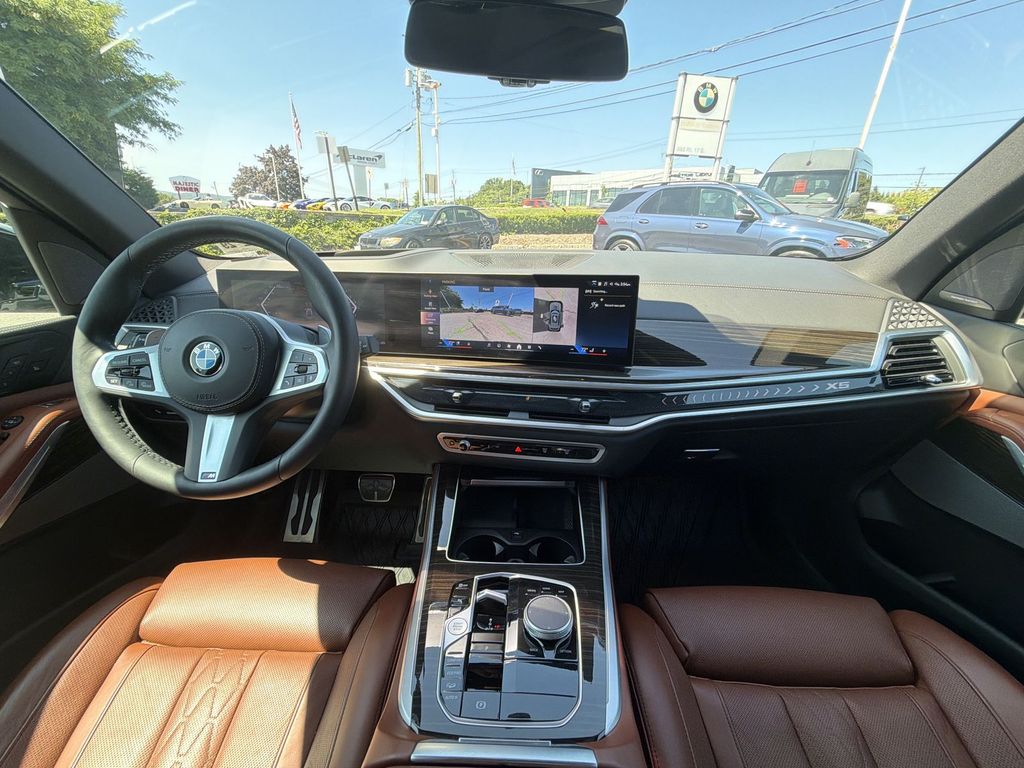 Thumbnail: 2024 BMW X5 - 2