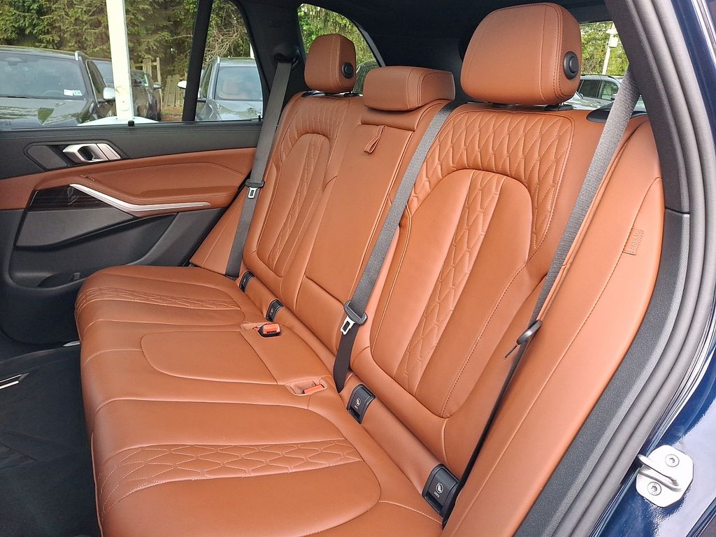 Thumbnail: 2025 BMW X5 - 7