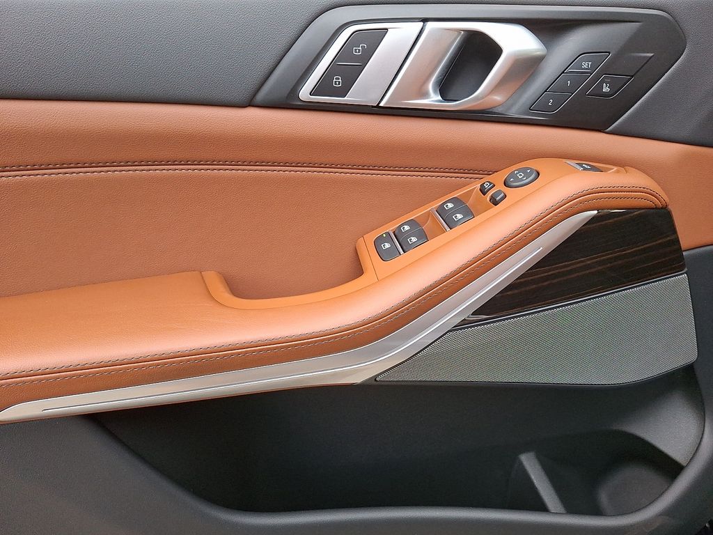 Thumbnail: 2025 BMW X5 - 15