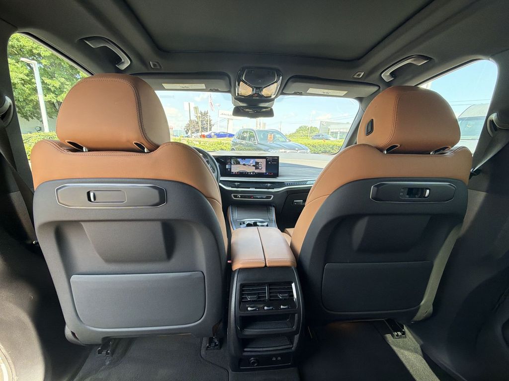 Thumbnail: 2024 BMW X5 - 12
