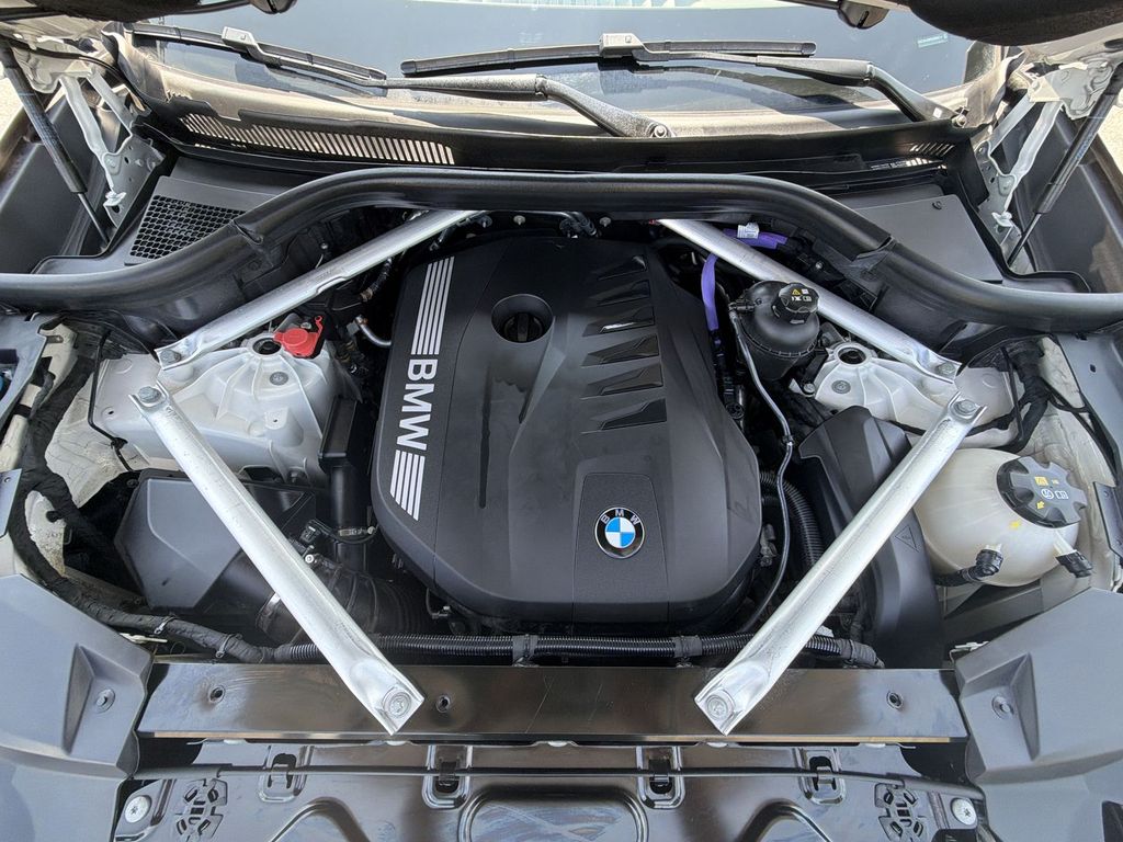 Thumbnail: 2024 BMW X5 - 8
