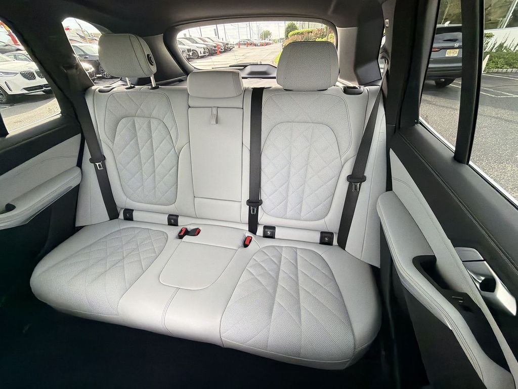 Thumbnail: 2024 BMW X5 - 28