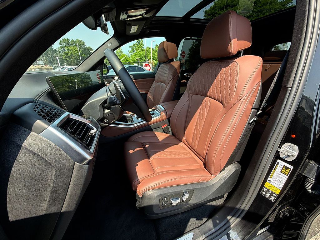Thumbnail: 2024 BMW X5 - 12