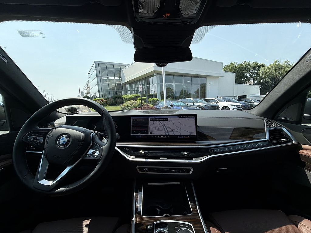 Thumbnail: 2024 BMW X5 - 2
