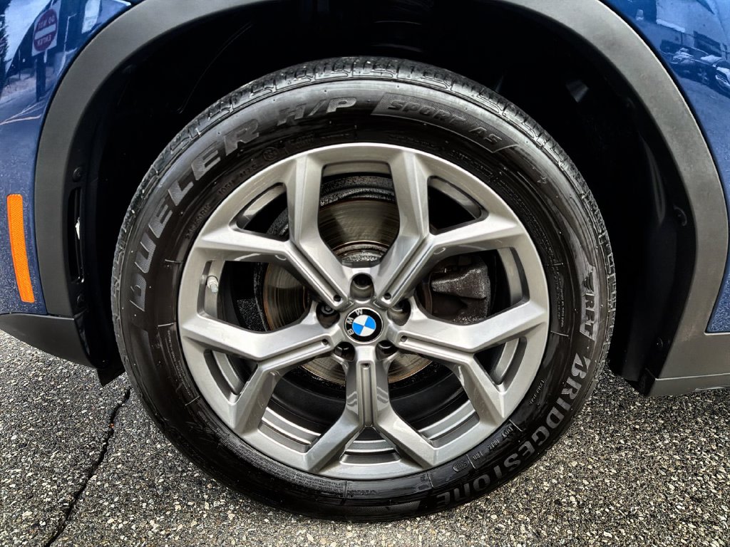 Thumbnail: 2021 BMW X4 - 8