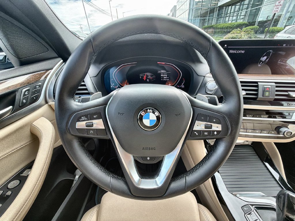 Thumbnail: 2021 BMW X4 - 10