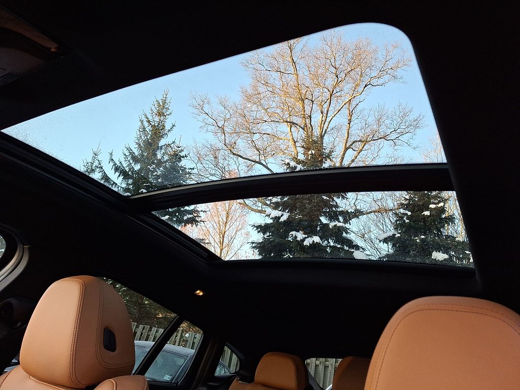 Thumbnail: 2025 BMW X4 - 17