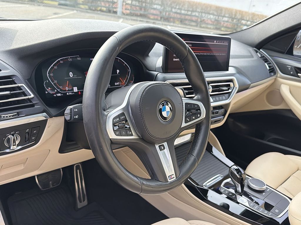 Thumbnail: 2022 BMW X4 - 10