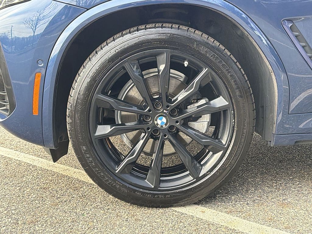 Thumbnail: 2022 BMW X4 - 8