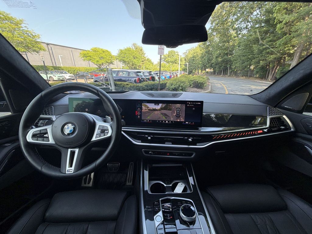 Thumbnail: 2024 BMW X7 - 2