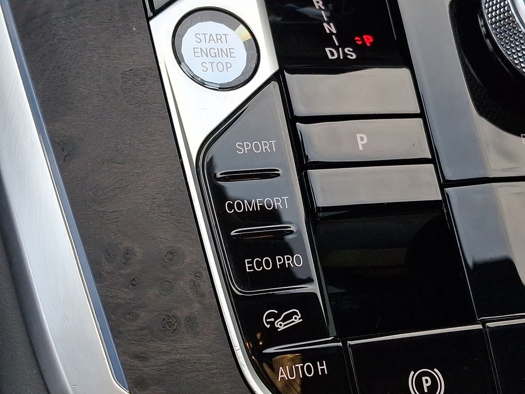 Thumbnail: 2024 BMW X7 - 23
