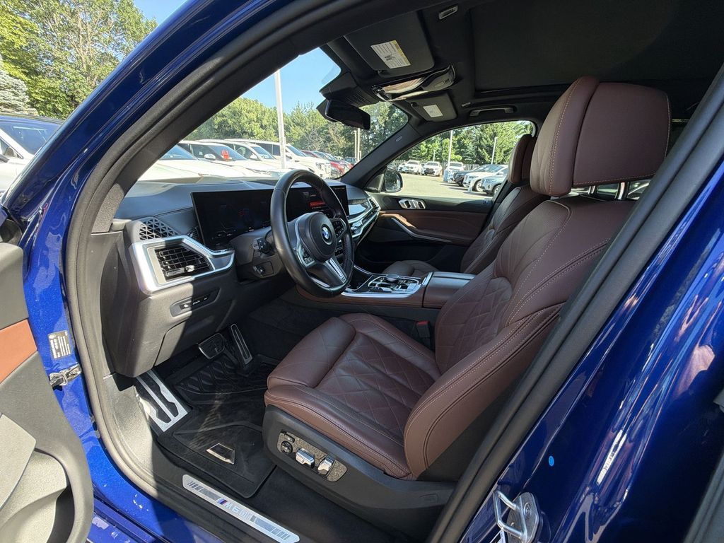 Thumbnail: 2024 BMW X5 - 11
