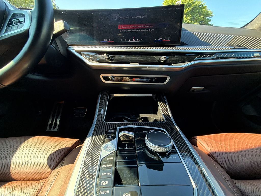 Thumbnail: 2024 BMW X5 - 14