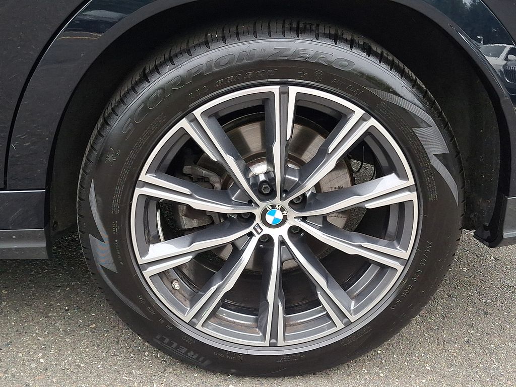 Thumbnail: 2024 BMW X6 - 6
