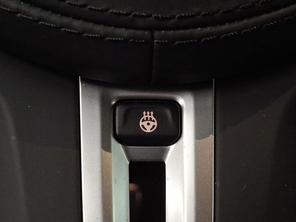 Thumbnail: 2025 BMW X4 - 21