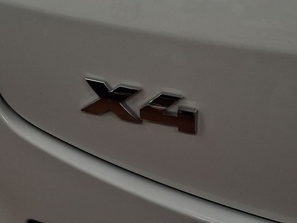 Thumbnail: 2025 BMW X4 - 30