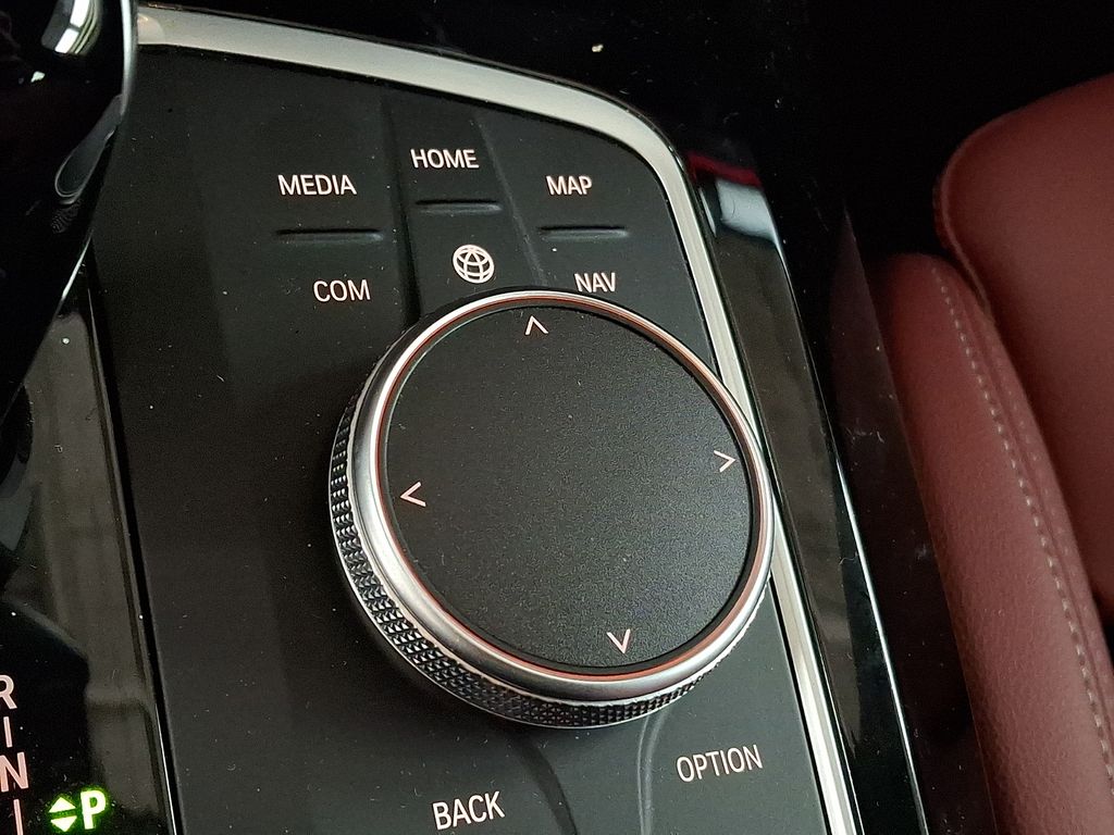 Thumbnail: 2025 BMW X4 - 24