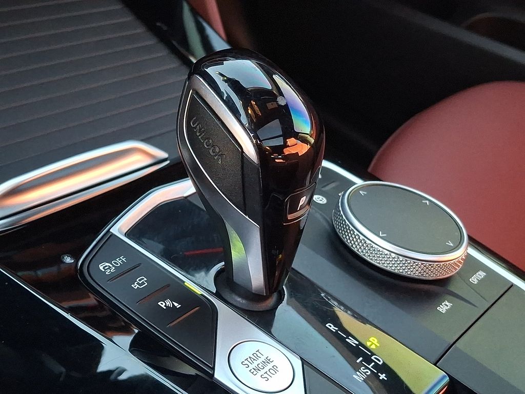 Thumbnail: 2022 BMW X4 - 8