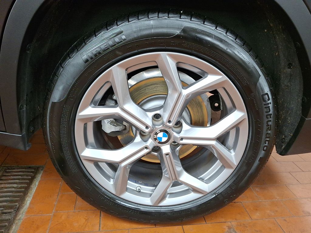 Thumbnail: 2023 BMW X3 - 6