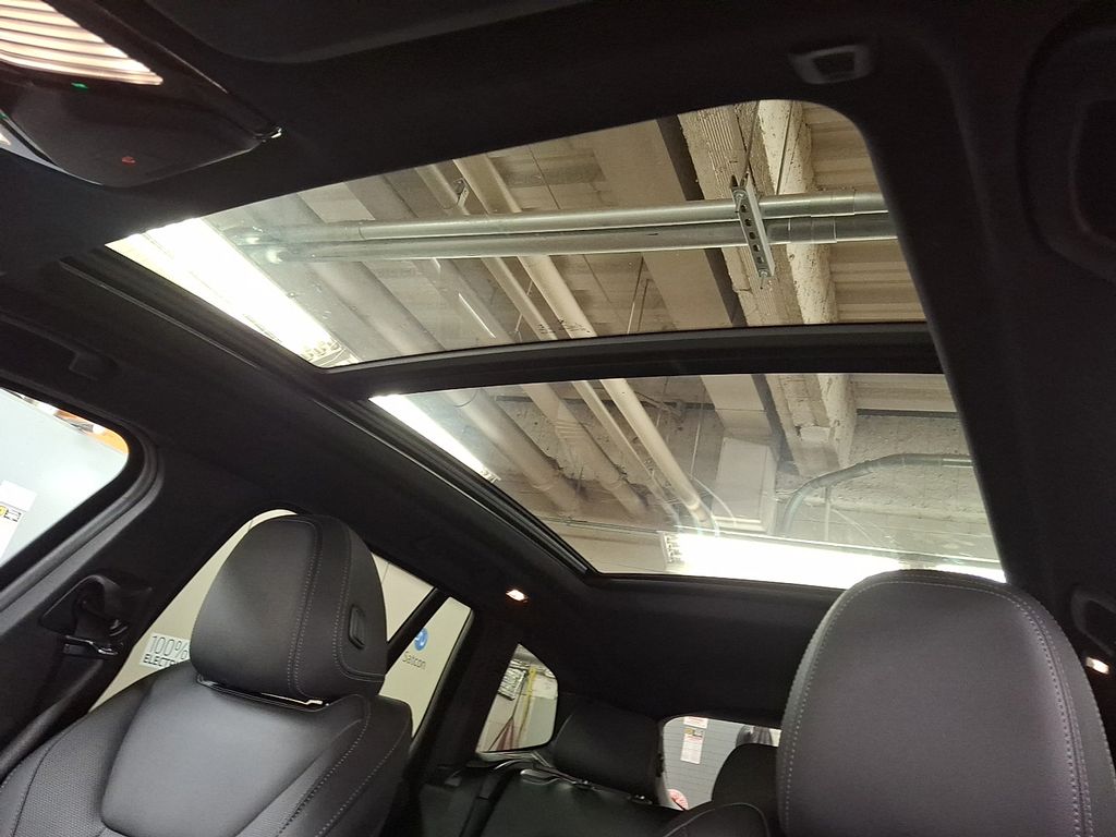 Thumbnail: 2023 BMW X3 - 16