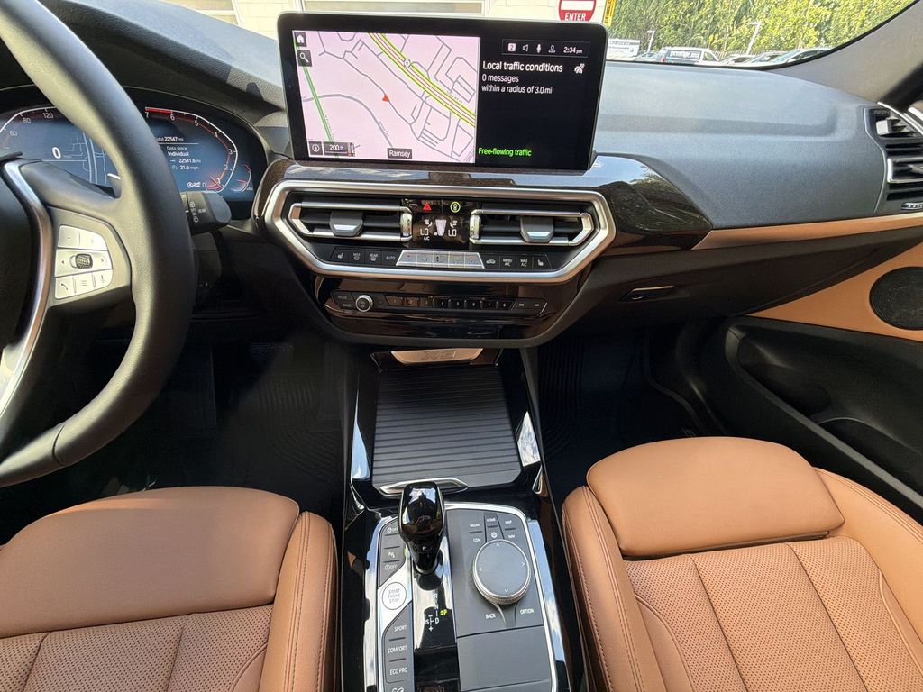Thumbnail: 2024 BMW X3 - 14