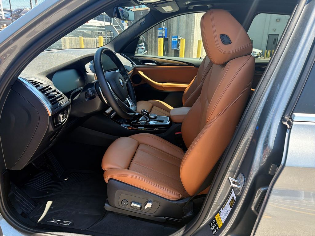 Thumbnail: 2023 BMW X3 - 11