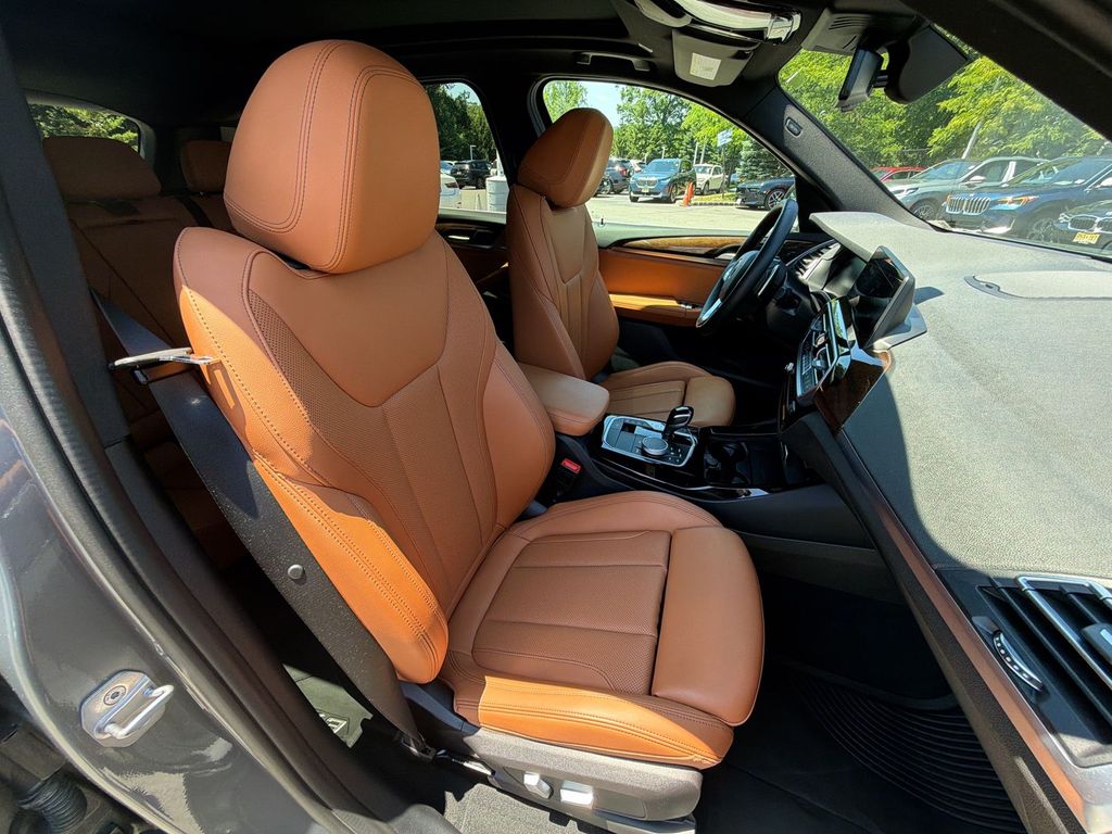 Thumbnail: 2023 BMW X3 - 28