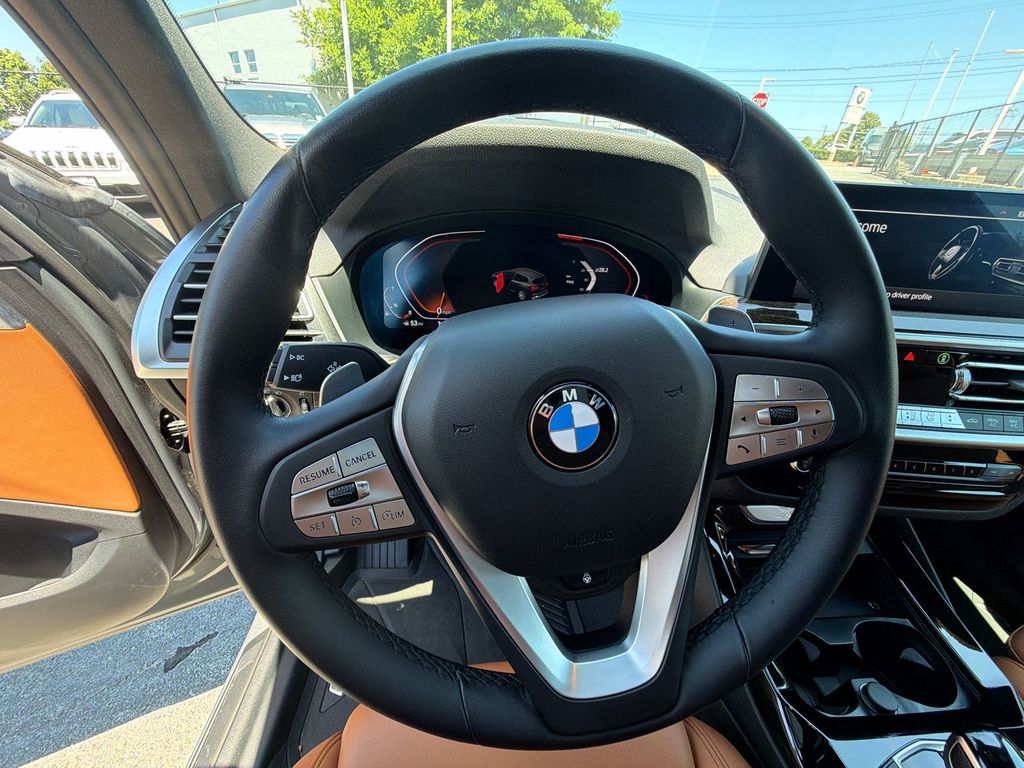 Thumbnail: 2023 BMW X3 - 10