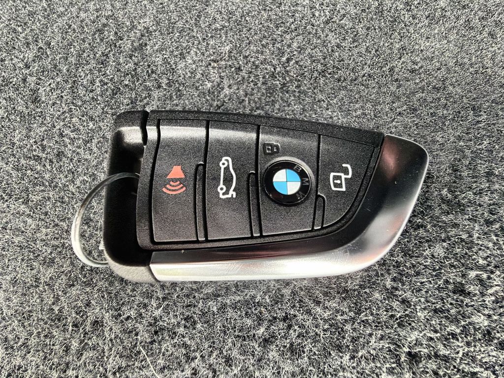 Thumbnail: 2024 BMW X3 - 18