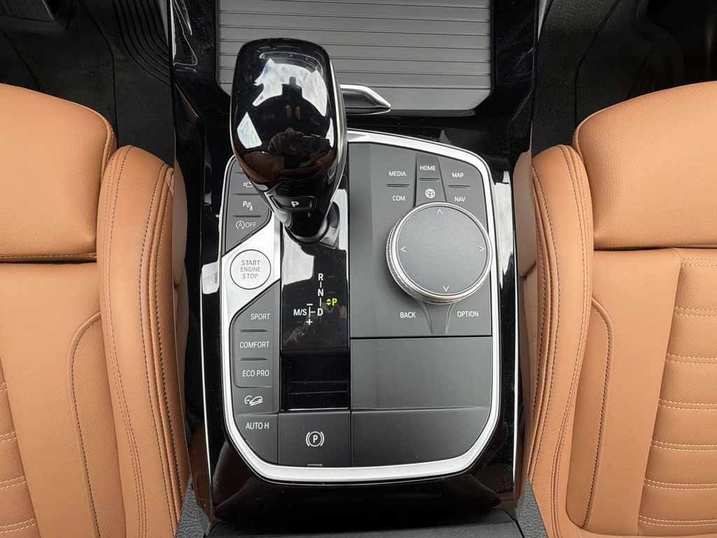 Thumbnail: 2024 BMW X3 - 15