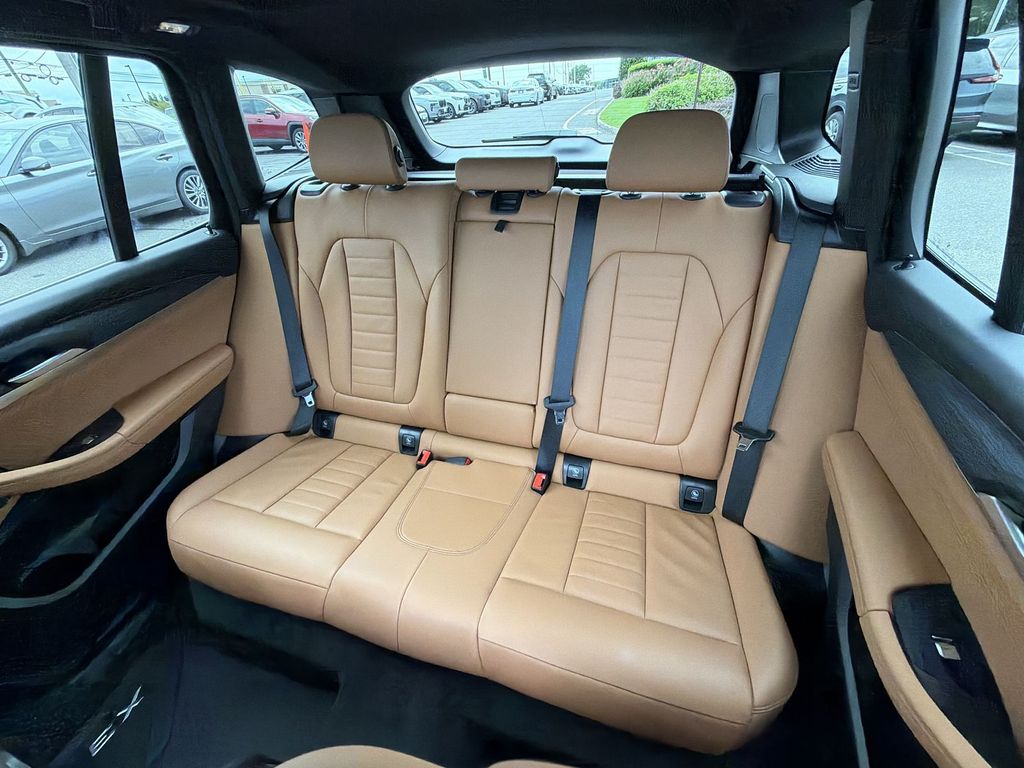 Thumbnail: 2024 BMW X3 - 27