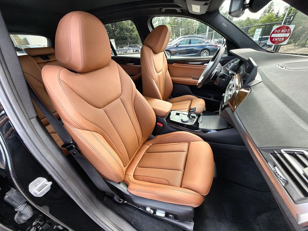 Thumbnail: 2024 BMW X3 - 28