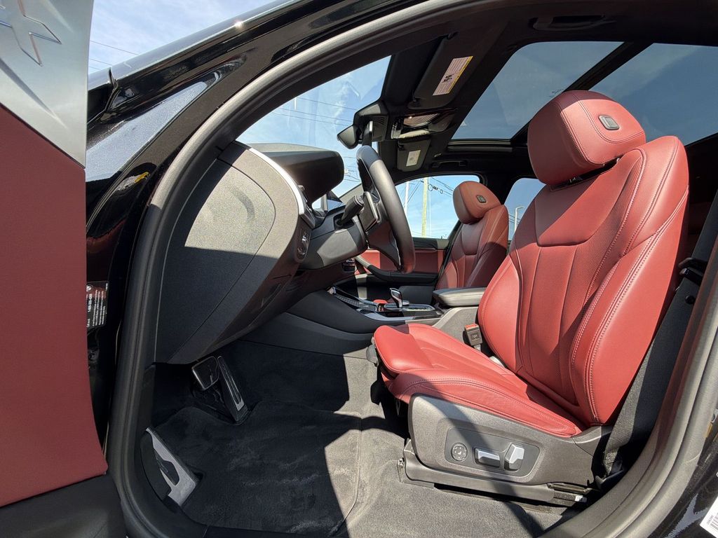Thumbnail: 2023 BMW X3 - 11